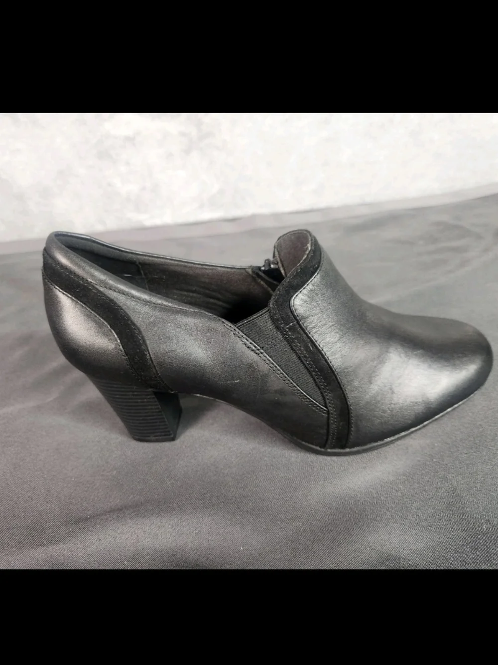 Clarks a Black Leather Block Heel Ankle Booties Shooties Women's Size 10w
